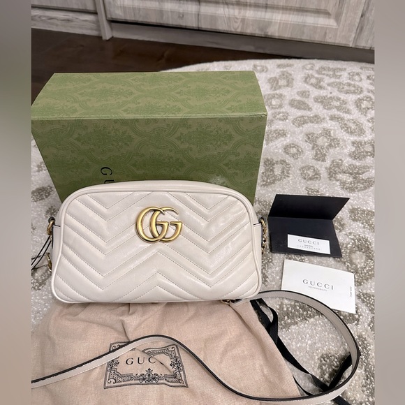 Gucci Handbags - Authentic Gucci GG Marmont Small shoulder/crossbody bag in white leather